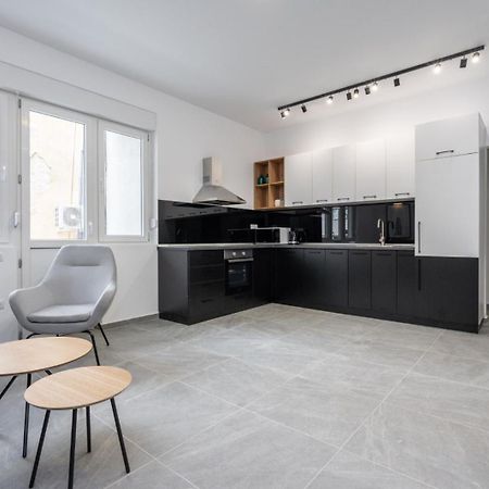 Relax Apartament In Piata Universitatii Βουκουρέστι Εξωτερικό φωτογραφία