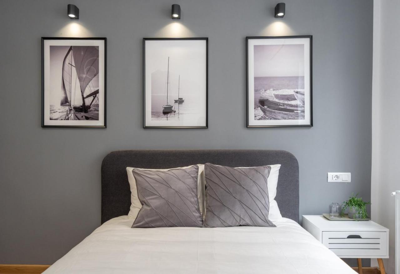 Relax Apartament In Piata Universitatii Βουκουρέστι Εξωτερικό φωτογραφία