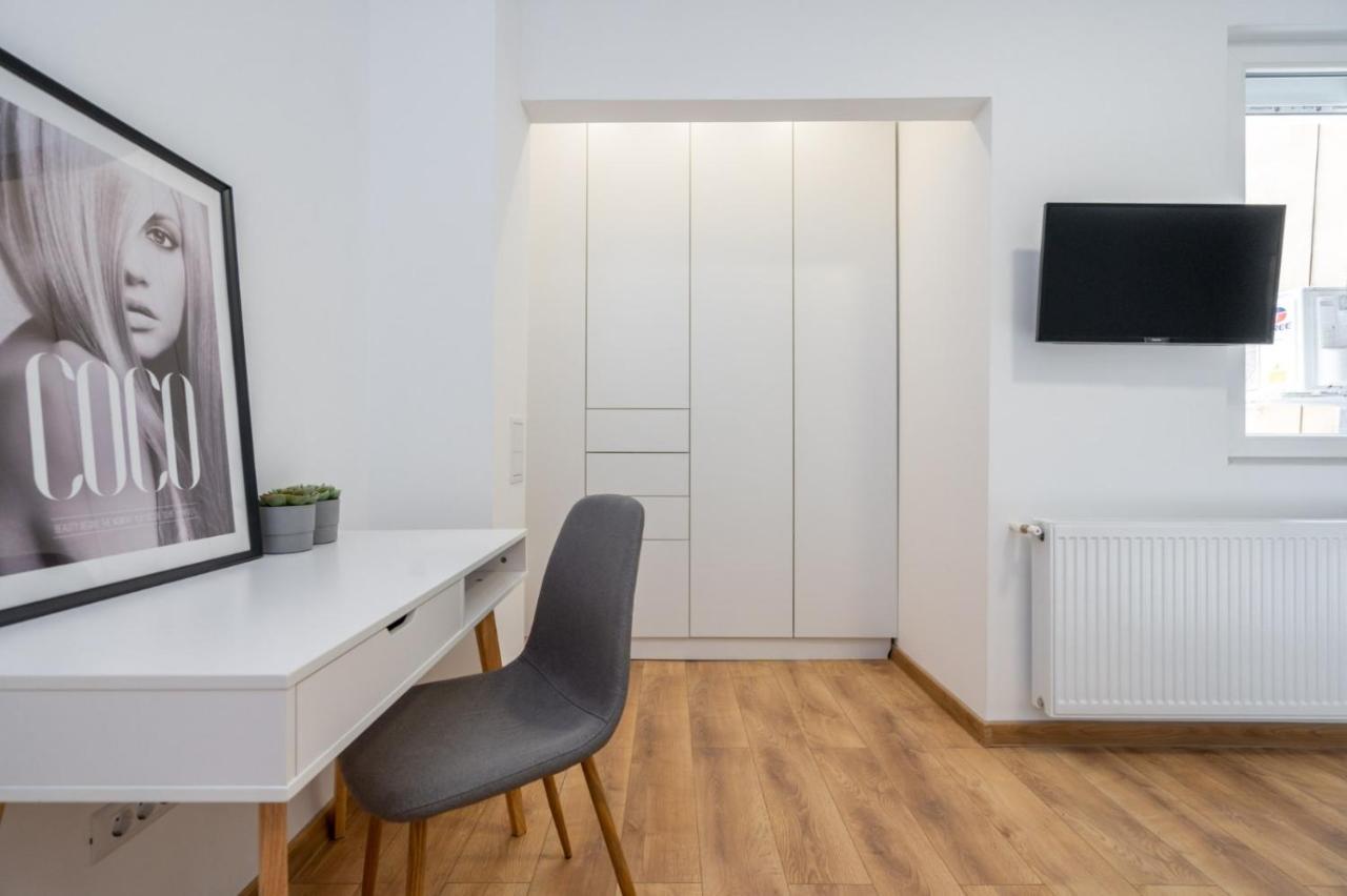 Relax Apartament In Piata Universitatii Βουκουρέστι Εξωτερικό φωτογραφία